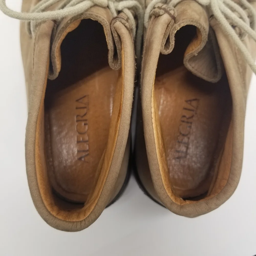 Alegria Mens Size 8.5US 42EU Chukka Boots Taupe Tan Leather Suede Ankle Boot